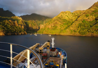 Aranui 5: the islands of Marquesas in French Polynesia