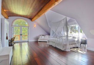 House exchange website, Love Home Swap