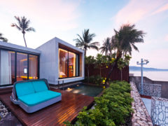 Tropical surrounds at Casa de la Flora villas, Thailand.