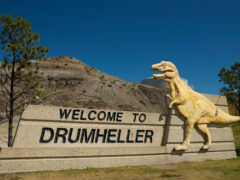 drumheller alberta dinosaur