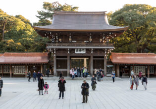 the Meiji-jingū in Yoyogi Park