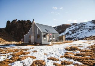 Wanaka Snow Farm hut