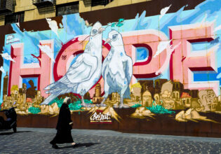 Hope wall mural in Beirut