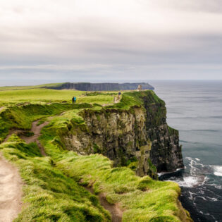 A guide to visiting Ireland’s Cliffs of Moher