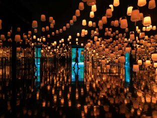 a spectacular hanging lamps display at Mifuneyama Rakuen Hotel in Saga Prefecture