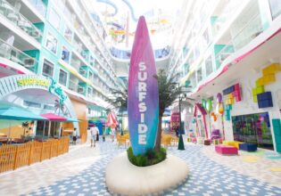 Surfside neighbourhood on Icon of the Seas