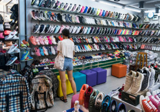 clothes designer fashion accessories fakes shopping bangkok thailand