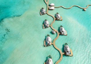 water tropical crystal lagoon getaway luxury travel maldives villa