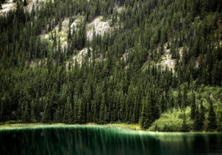 Emerald Lake aqua Yukon