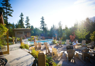 non-skiiers holiday things to do in canadian winter Scandinave Spa whistler