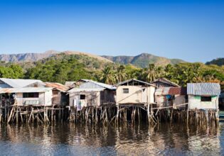 the stilt houses on the Mekong