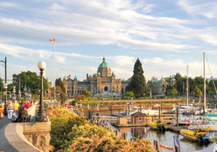 Canada British Columbia Victoria Holidays Attractions Inner Harbour and Fisherman's Wharf